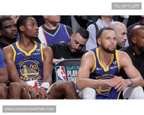 库里11投9分躺赢!8分钟命中7记三分化身克莱,库明加丢首发不冤